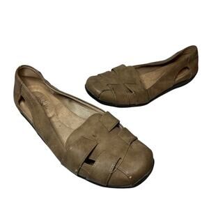 Life Stride Size 9.5 Brown Neutral Woven Closed Toe Boho Vacation Flats